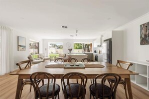 Dining - Bayside—Serene Haven near the Town Centre & Beach (Dunsborough)