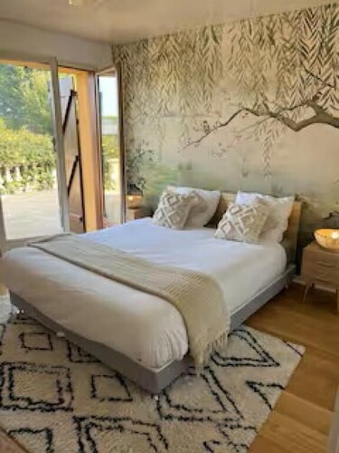 Country House for 12 people, with Jacuzzi, Cinema Room and Sauna