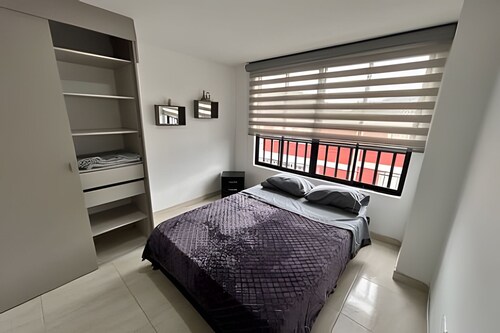 Cozy & Spacious Home – Residential Area