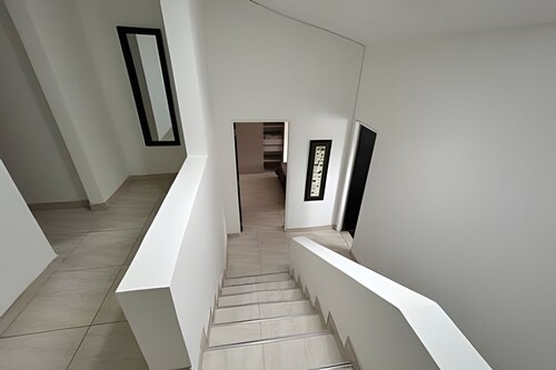 Cozy & Spacious Home – Residential Area