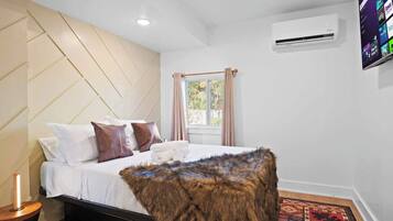 4 bedrooms, iron/ironing board, travel crib, WiFi