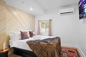 4 bedrooms, iron/ironing board, travel cot, WiFi