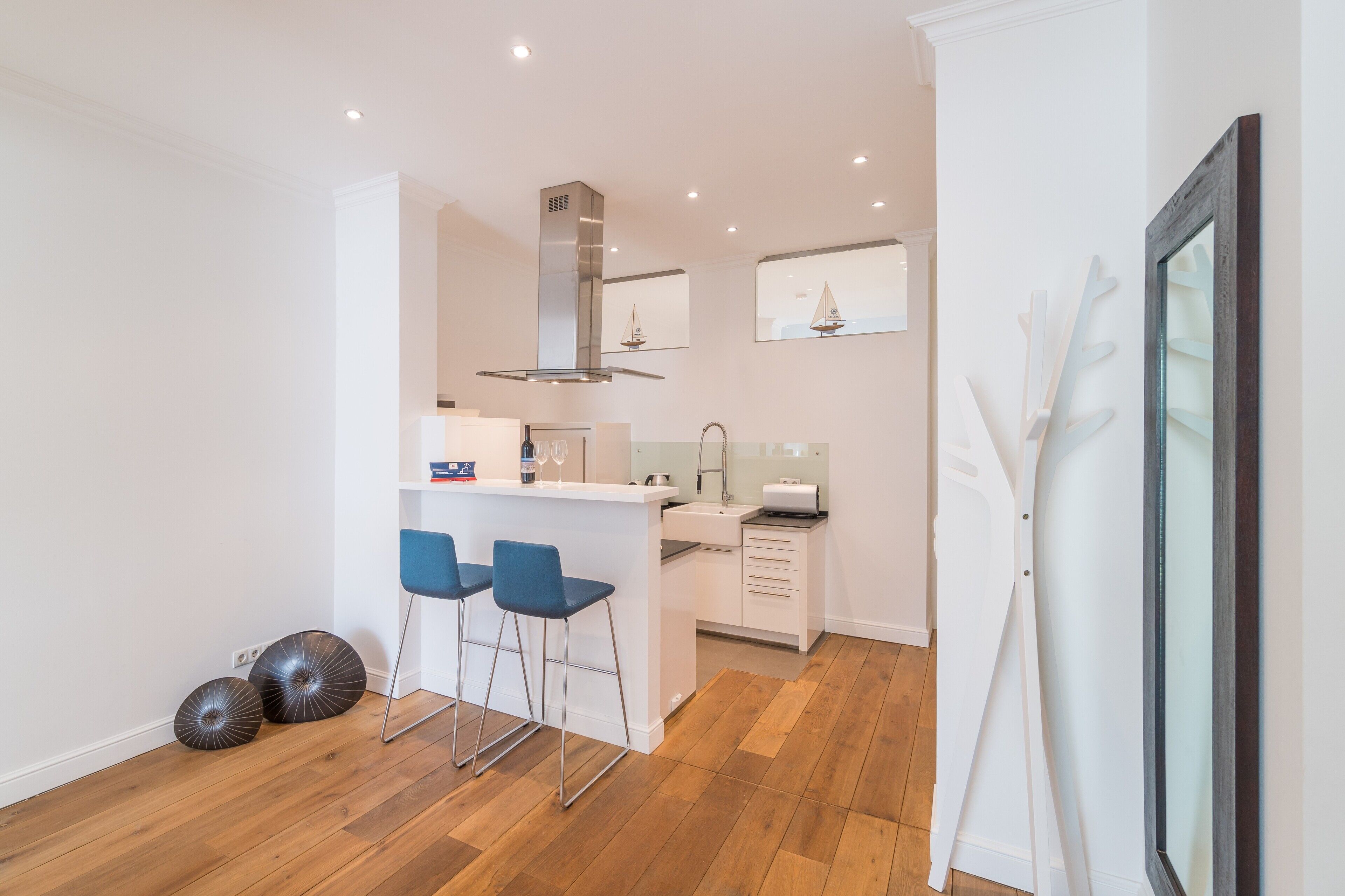 冰箱、微波炉、烤箱、炉灶