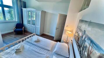 2 bedrooms, WiFi, bed sheets