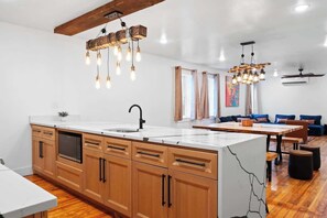 Interior - Modern Mountain Escape  Sleeps Large Groups! (Pocono Summit)