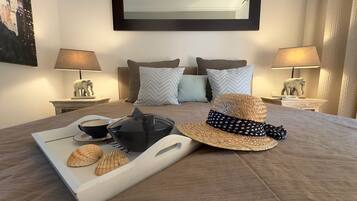 3 bedrooms, WiFi, bed sheets