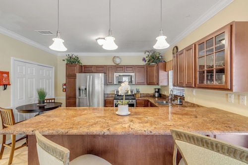 Space Coast Luxury Estate with Heated Infinity Pool, Hot Tub & Fitness Center