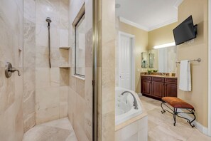Jetted bath, hair dryer, towels, soap - Space Coast Luxury Estate with Heated Infinity Pool, Hot Tub & Fitness Center (Titusville)