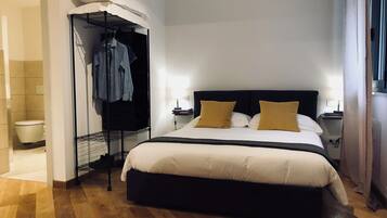 Bügeleisen/Bügelbrett, kostenloses WLAN