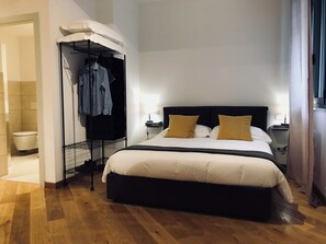 アイロン / アイロン台、WiFi (無料)