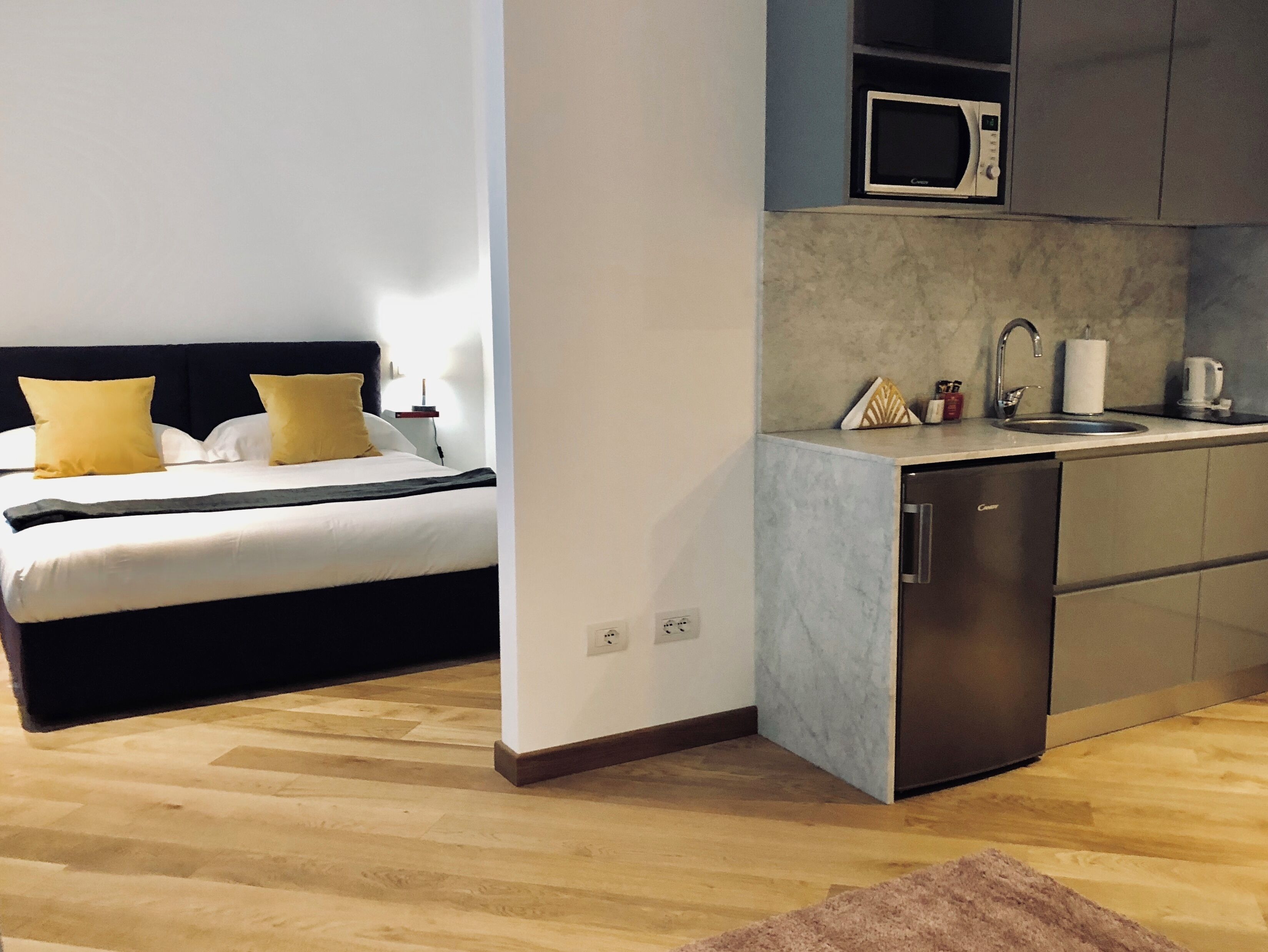 Comfort studio | Een strijkplank/strijkijzer, gratis wifi