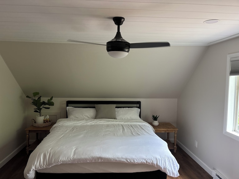 Dream Lakefront Chalet With 3 Bedrooms And Stunning Lake Leelanau Views - Míchigan