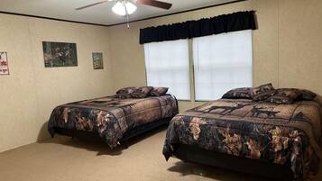 3 bedrooms, bed sheets