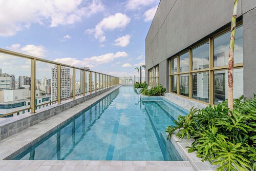 Charlie Nik Paradiso \ Soft Opening