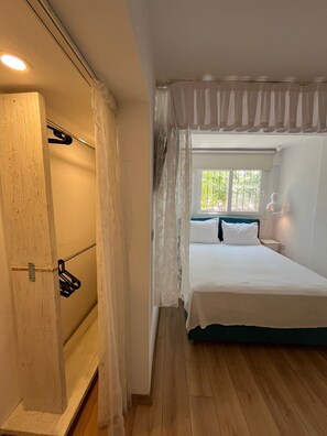 2 makuuhuonetta, silitysrauta/-lauta, internet, vuodevaatteet