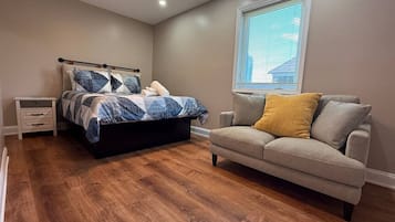 3 bedrooms, iron/ironing board, travel cot, WiFi