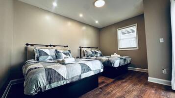 3 bedrooms, iron/ironing board, travel crib, WiFi