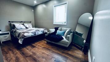 3 bedrooms, iron/ironing board, travel crib, WiFi