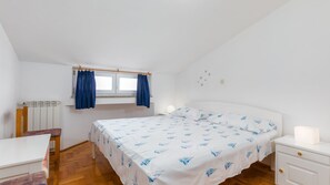 Iron/ironing board, free WiFi, bed sheets - Apartman Seaside 067 by Villas Guide (Pula)