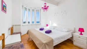 Iron/ironing board, free WiFi, bed sheets - Apartman Seaside 066 by Villas Guide (Pula)
