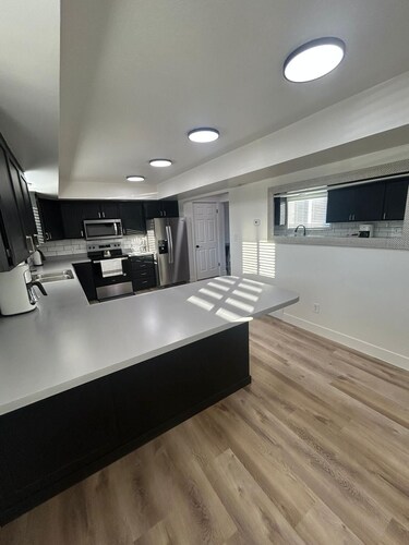 CB&M Downtown Suites