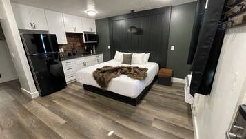 Premium Room, 1 King Bed