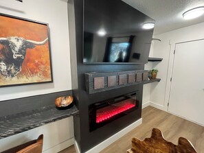Fireplace - CB&M Downtown Suites (Roosevelt)