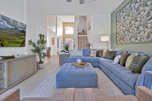 Smart TV, video games - Luxury 5BR Villa Near Disney (Kissimmee)