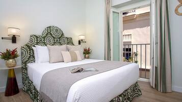 Apartment (1 Bedroom) | 1 bedroom, iron/ironing board, free WiFi, bed sheets