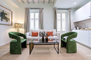 Apartment (1 Bedroom) | Living area - Exclusive Apartment in Cádiz. Patrocinio I (Cádiz)