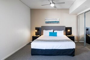 Apartment, 1 Bedroom, Balcony, Mountain View | Free WiFi, bed sheets - Sierra Broadbeach - West Hinterland View (Broadbeach)
