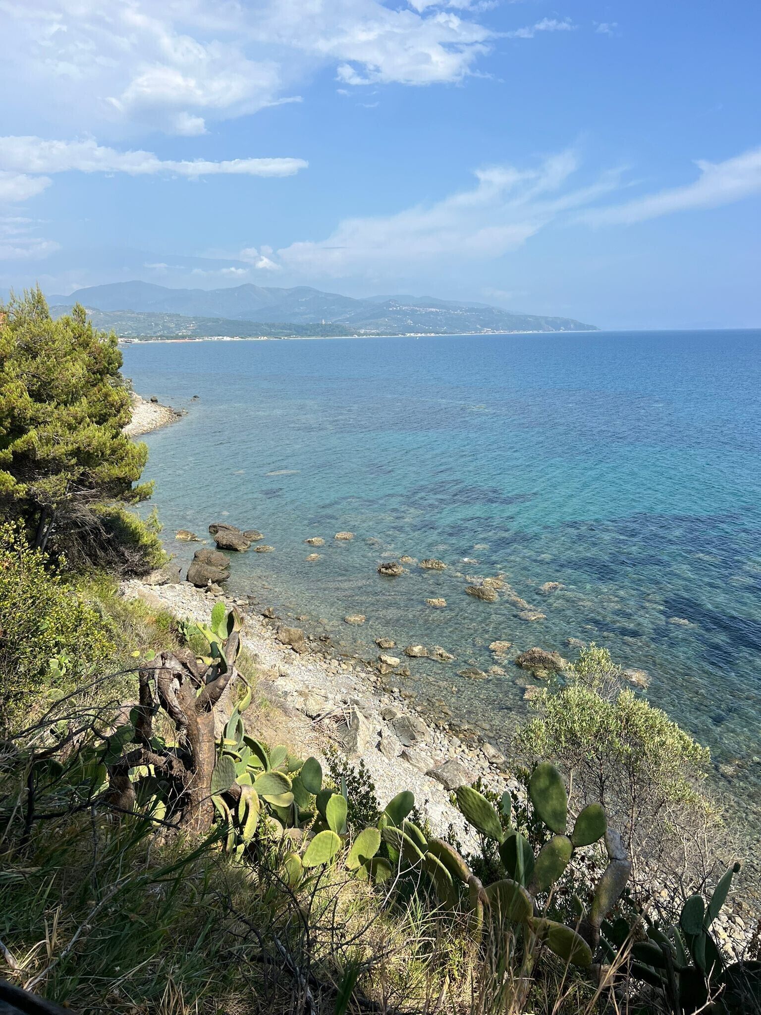 Una spiaggia nelle vicinanze