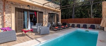 Villa Gabriela - Three Bedroom Villa, Sleeps 6