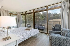 Iron/ironing board, WiFi, bed sheets - Villa Gabriela - Three Bedroom Villa, Sleeps 6 (Mal Pas-Bon Aire)