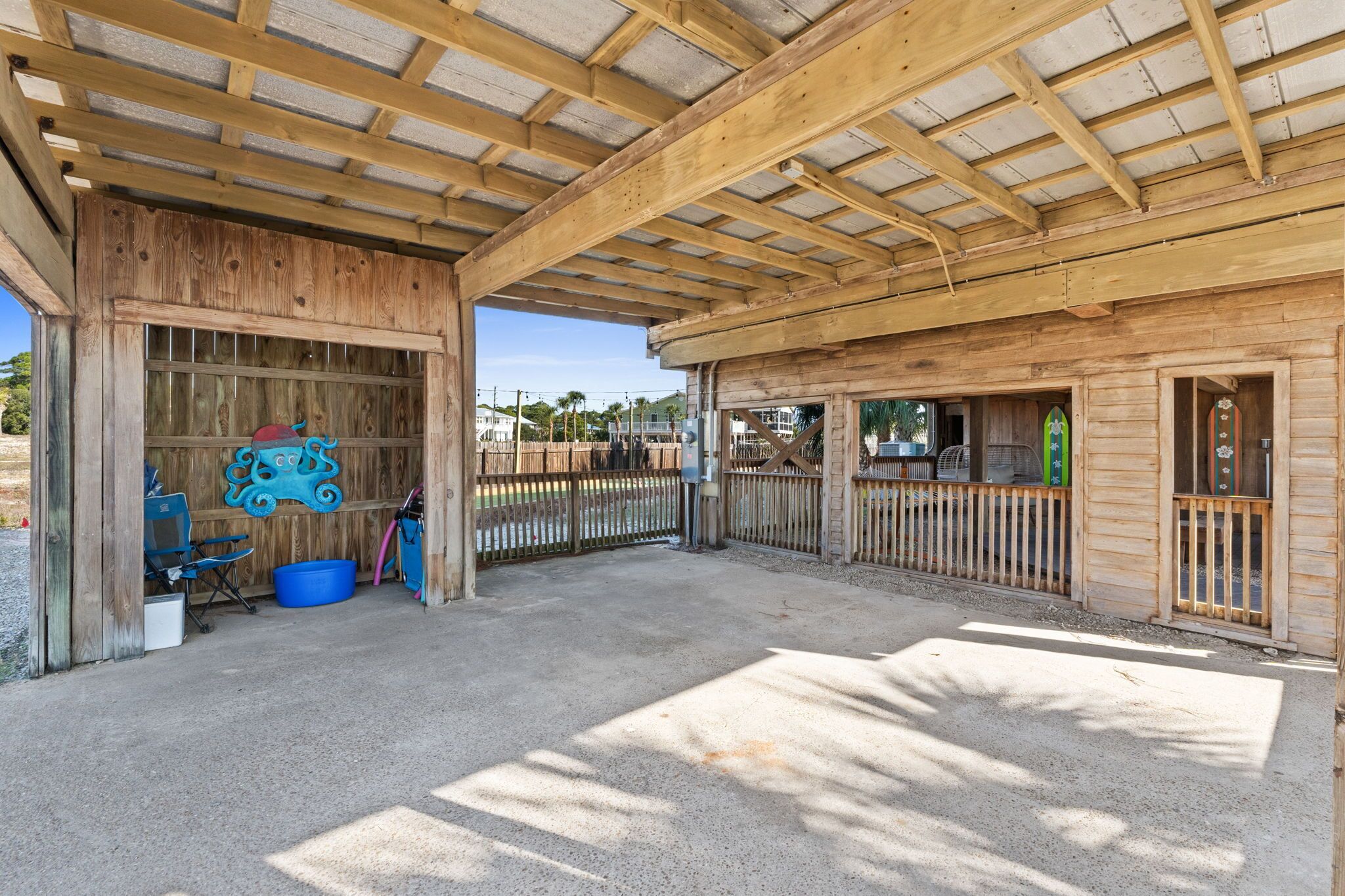 المنطقة المحيطة بالمنشأة