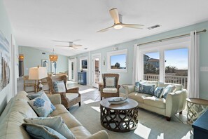 TV, video games - Newly Remodeled, Gorgeous Views, Private Pool, Pet Friendly, Close to Island Cen (St. George Island)