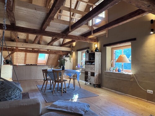 "Dach-Traum" - Naturnahe Auszeit in Maisonette mit Holzseele