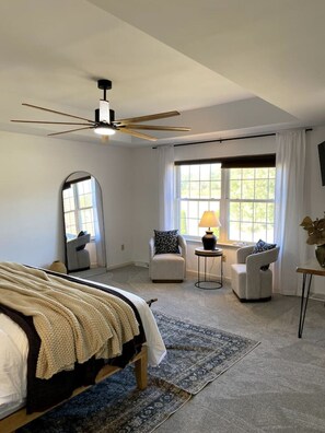 5 多间卧室、办公桌、WiFi、床单