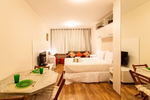 Studio | Blackout curtains, iron/ironing board, free WiFi