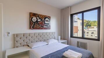 Apartamento básico | 2 quartos, Wi-Fi de cortesia
