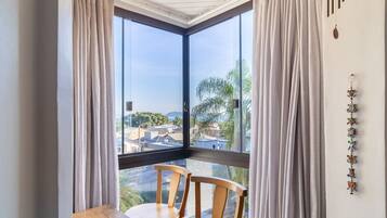 Basic Apartment | Interior