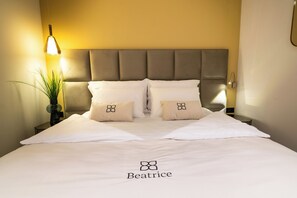 Deluxe Suite, Kitchen