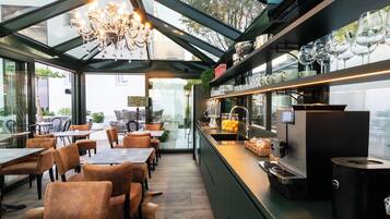 Bar (in der Unterkunft)
