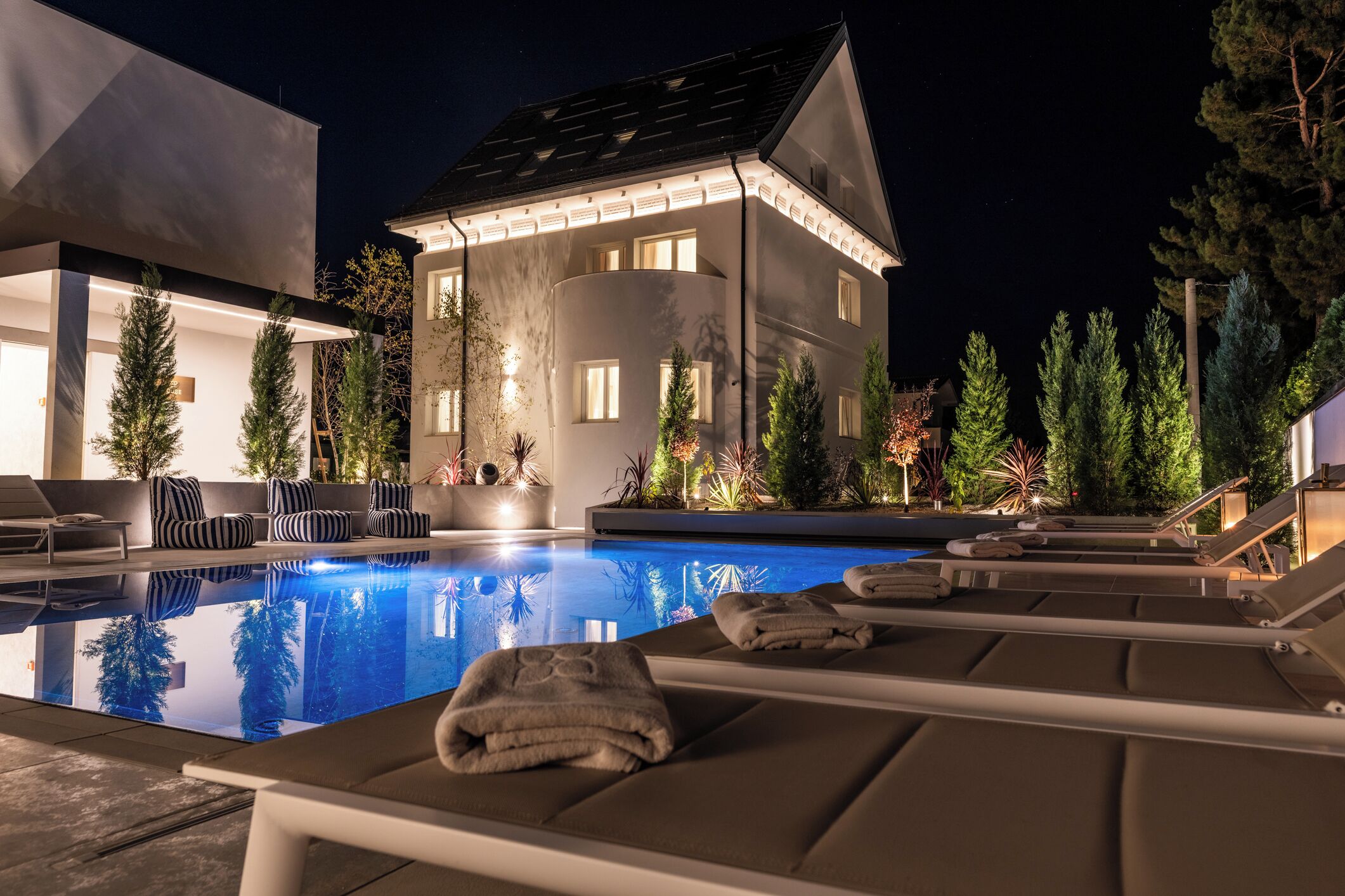 Front of property - evening/night