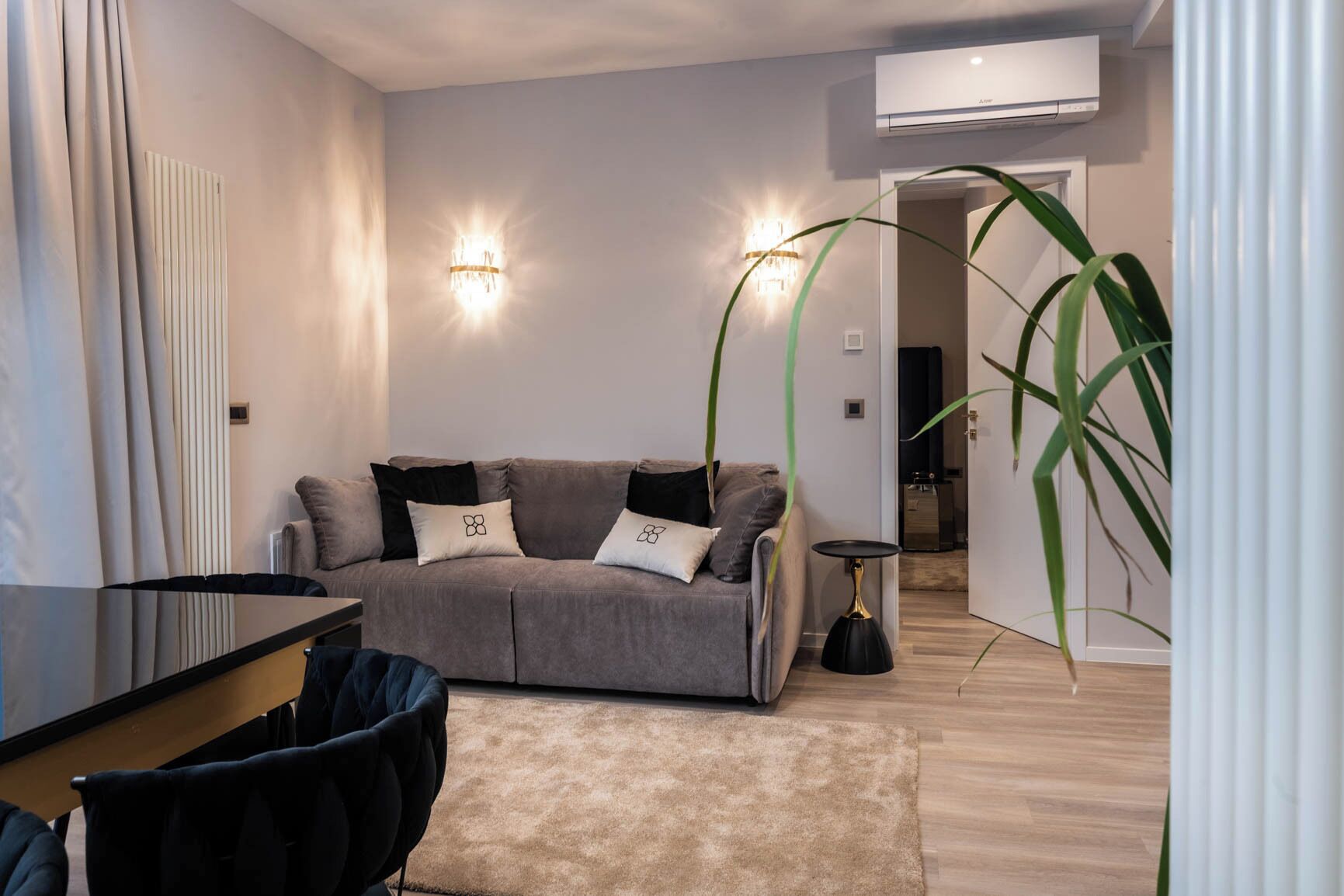 Cube - Deluxe Family Suite (First Floor) | บริเวณนั่งเล่น | ทีวีจอแอลอีดี 38 นิ้ว พร้อมช่องเคเบิล