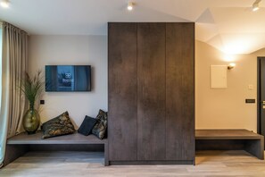 Deluxe Suite, Kitchen | Room amenity - Beatrice - Boutique Apartments Resort (Ljubljana)