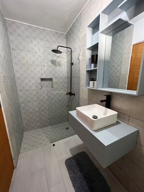 Towels, soap, toilet paper - Villa Palma Real With Big Pool And Terrace (Costambar)