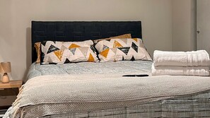 Apartment | Iron/ironing board, free WiFi