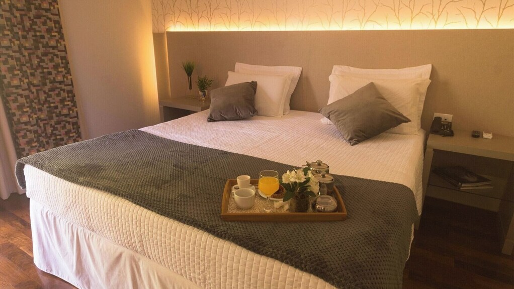 3 Premium Suites W/ Sauna & Pools, Located Close To Waterfalls & Adventure Tours - 포스두이구아수