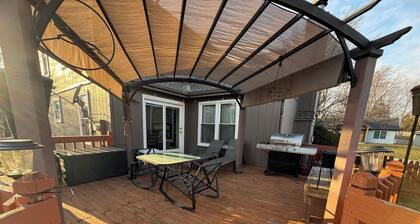 Spacious 4-bedroom house in charming Olathe